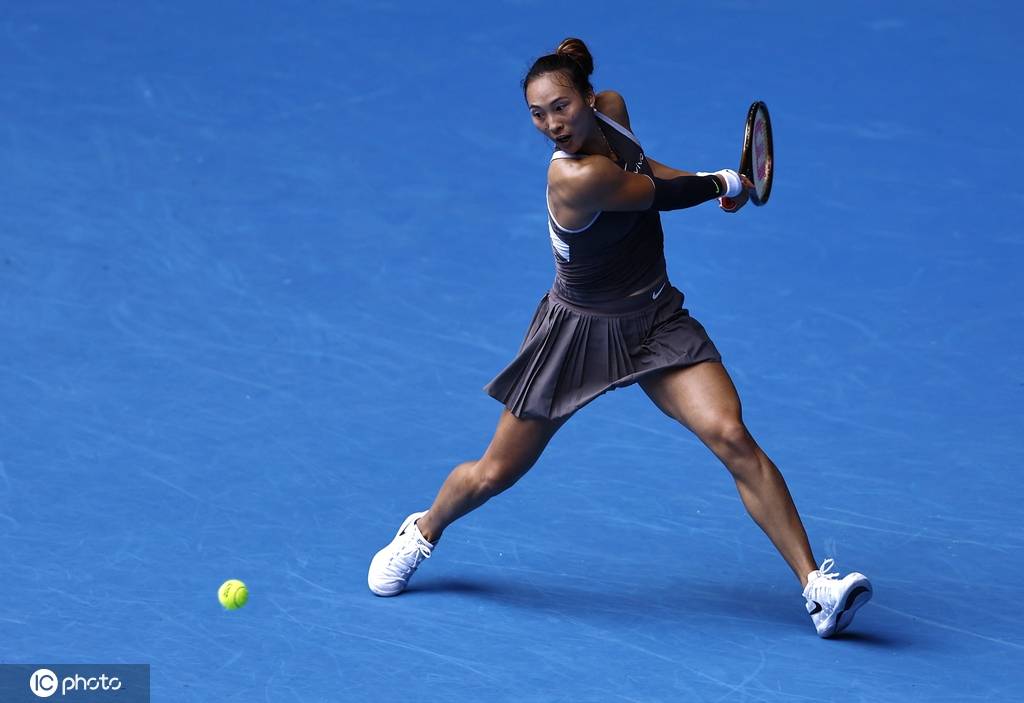 DB视讯百家乐郑钦文成澳网女单首位出局大种子 心态崩盘超巨之路漫漫