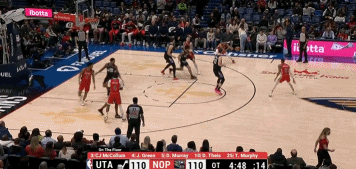 DG视讯官网平台杀疯了！麦科勒姆31中18砍下45分8板4助3帽 末节&加时24分