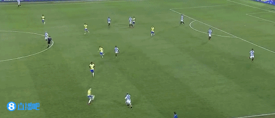 DB视讯官网挑衅！巴西U20球员赛中凶狠犯规，赛后对阿根廷球迷指着队徽比划5