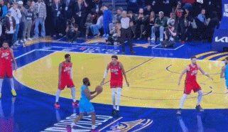 DB视讯官网真的很想赢！塔图姆轻松空切扣篮取胜 文班懊恼甩手表示不满