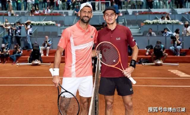 爆冷！德约科维奇连丢两盘不敌小迷弟！UE满天飞，恐怕离退役不远